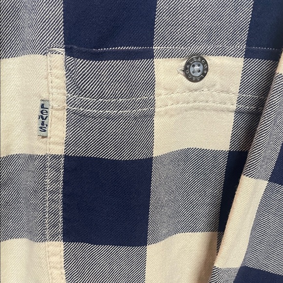 Levi's Men's Navy and Beige Plaid Button Up Shirt long sleeve size M - Picture 4 of 11